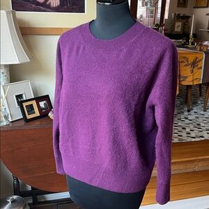 VINCE purple cashmere crewneck sweater, Large